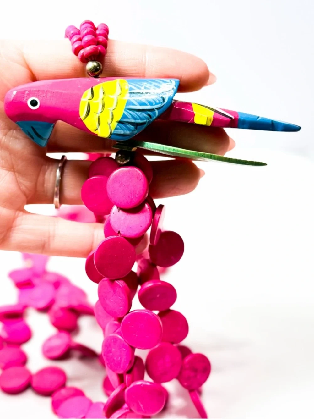 💕2/$30 Vintage Hand Painted Wooden Parrot Necklace Hot Pink Tropical Statement - Picture 6 of 8